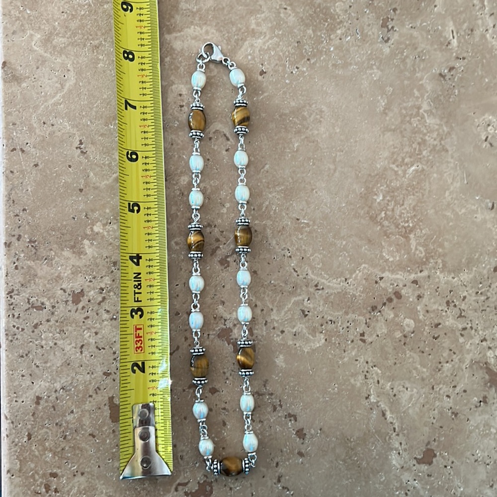 VTG Silver Necklace with silver beads, faux pearls and tiger eye beads - Picture 4 of 5